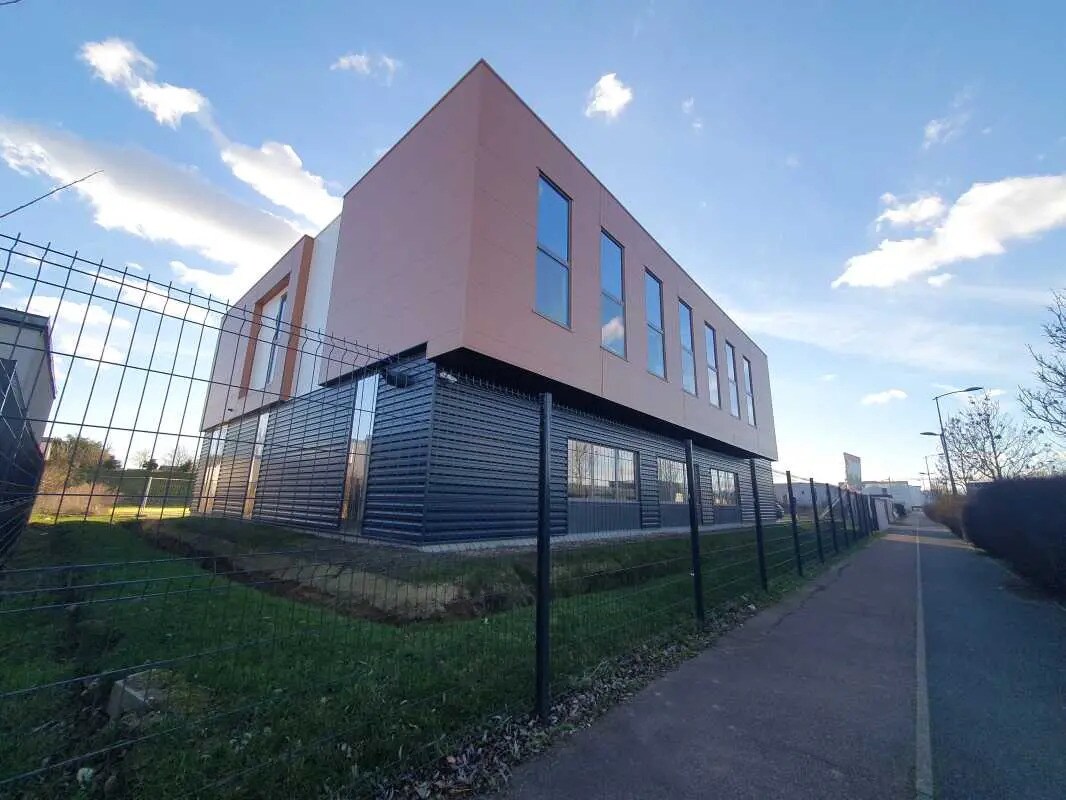 Local d'activités dans Bondoufle à vendre Photo de l’immeuble– Image 1 sur 4