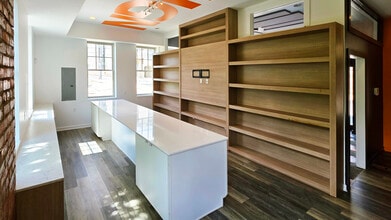 4590 Main St, Manayunk, PA à louer Photo intérieure– Image 2 sur 15