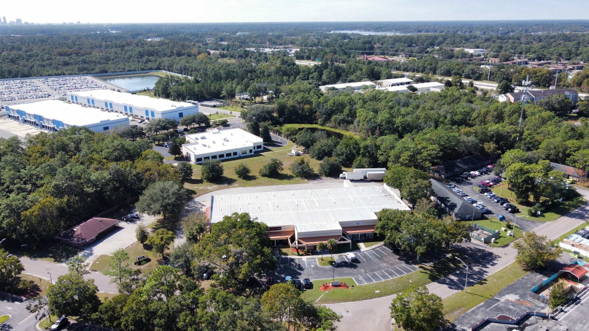 10592 Balmoral Cir E, Jacksonville, FL à vendre Photo principale– Image 1 sur 9