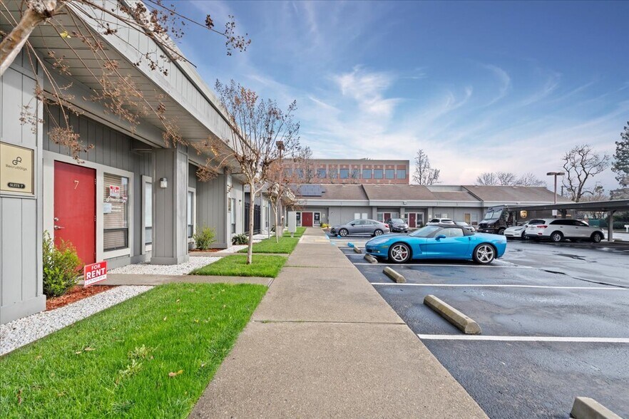 1811 Grand Canal Blvd, Stockton, CA à louer - Photo de l’immeuble – Image 2 sur 15