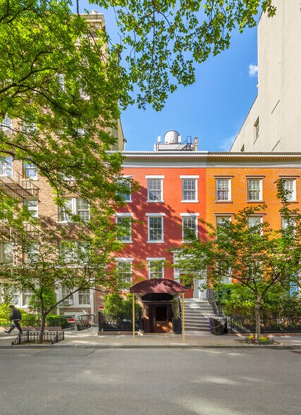 113 W 13th St, New York, NY à vendre - Photo de l’immeuble – Image 2 sur 15