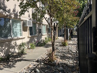 Plus de détails pour 2700 32nd St, Sacramento, CA - Logement à vendre