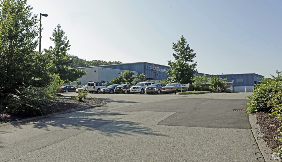 300 Century Dr, Boylston, MA à louer - Photo principale – Image 1 sur 4