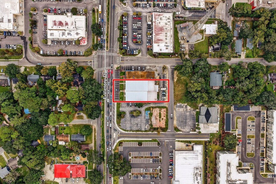 1711 E Victory Dr, Savannah, GA à vendre - Photo de l’immeuble – Image 2 sur 21