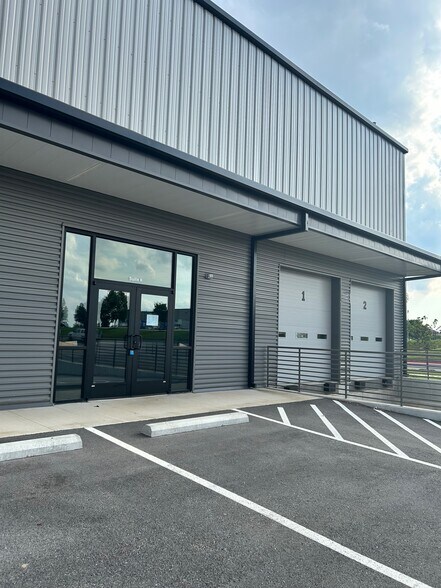 260 Grant Place, Lowell, AR à louer - Photo de l’immeuble – Image 2 sur 6