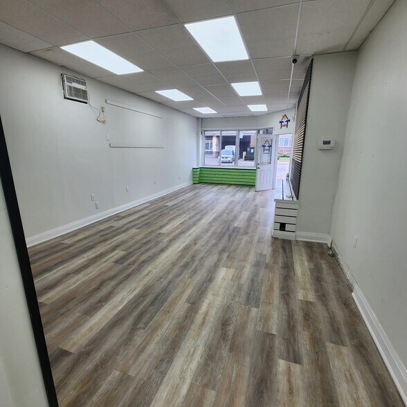 1499 Main St E, Hamilton, ON à louer - Photo de l’immeuble – Image 3 sur 8
