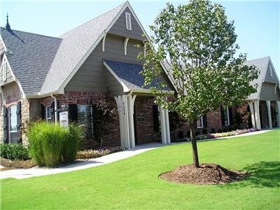 9222 S Elwood Ave, Jenks, OK à louer Photo principale– Image 1 sur 2