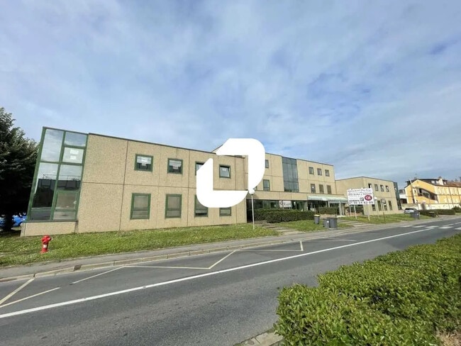 Plus de détails pour 6-14 Rue De Ris, Viry-Châtillon - Bureau à louer