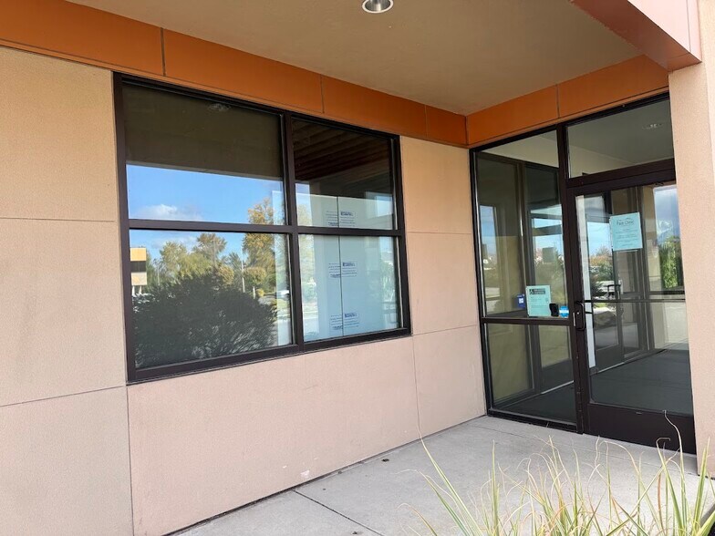 340 E George Hopper Rd, Burlington, WA à louer - Photo de l’immeuble – Image 3 sur 11