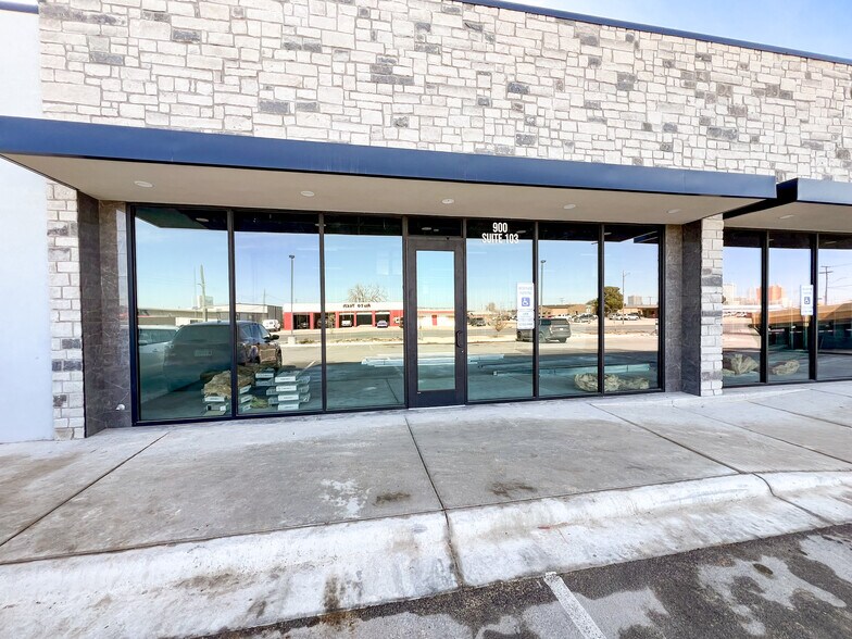 900 E Florida Ave, Midland, TX à louer - Photo de l’immeuble – Image 3 sur 14