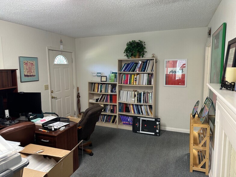 1931 Dellwood Dr, Tallahassee, FL à vendre - Photo de l’immeuble – Image 3 sur 11