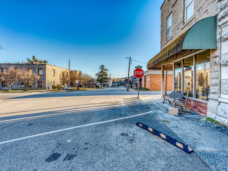 103 Church St, Jasper, AR à vendre - Photo de l’immeuble – Image 2 sur 19