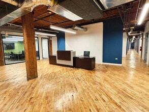 2150 S Canalport Ave, Chicago, IL à louer Photo intérieure– Image 1 sur 4