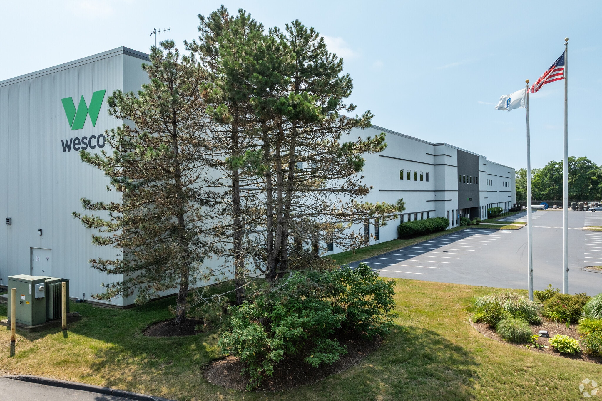 12 Industrial Rd, Milford, MA à louer Photo principale– Image 1 sur 7