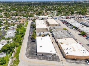 610 NE 29th St, Pompano Beach, FL à louer Photo de l’immeuble– Image 2 sur 36