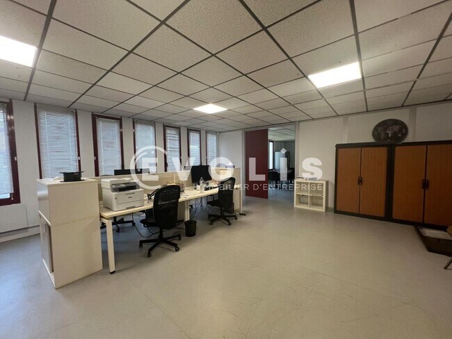 Plus de détails pour Bureau à louer