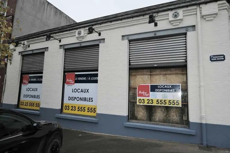 Local commercial dans Saint-Quentin à vendre - Photo de l’immeuble – Image 2 sur 2