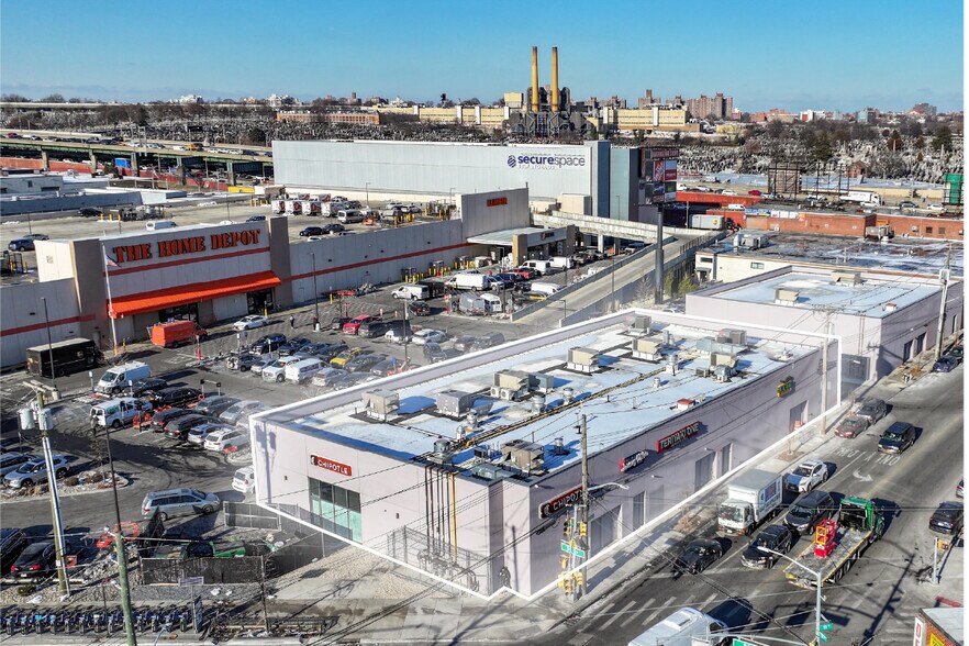 5901 Maurice Ave, Maspeth, NY à vendre - Photo de l’immeuble – Image 2 sur 4