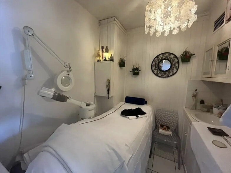 Local commercial dans Toulouse à louer - Photo de l’immeuble – Image 2 sur 3