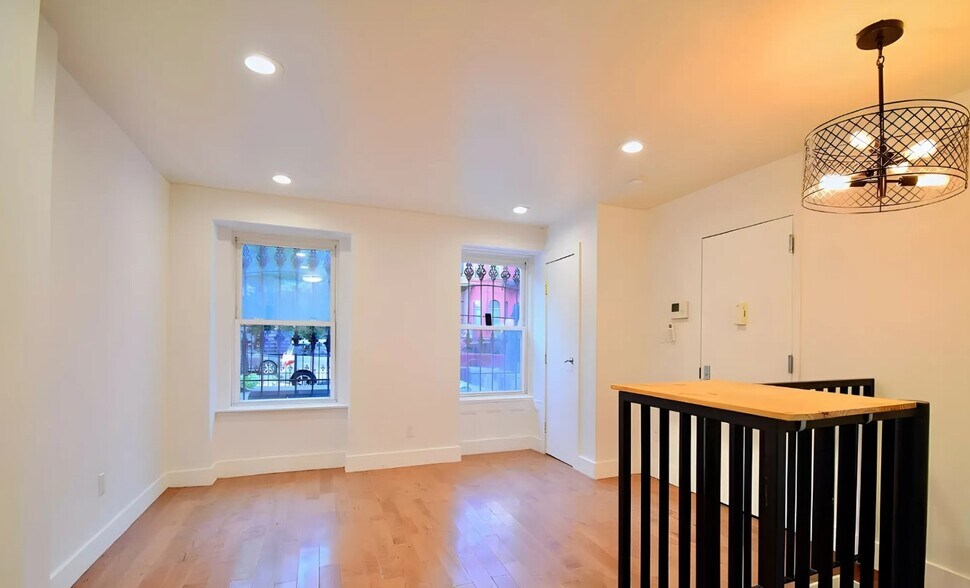 1076 Dean St, Brooklyn, NY à vendre - Photo intérieure – Image 3 sur 14