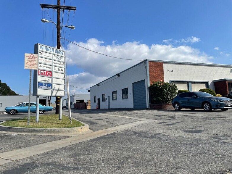 10638 Painter Ave, Santa Fe Springs, CA à louer - Photo de l’immeuble – Image 1 sur 11