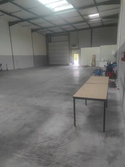 Local d’activités dans Andrézieux-Bouthéon à louer - Photo intérieure – Image 2 sur 4