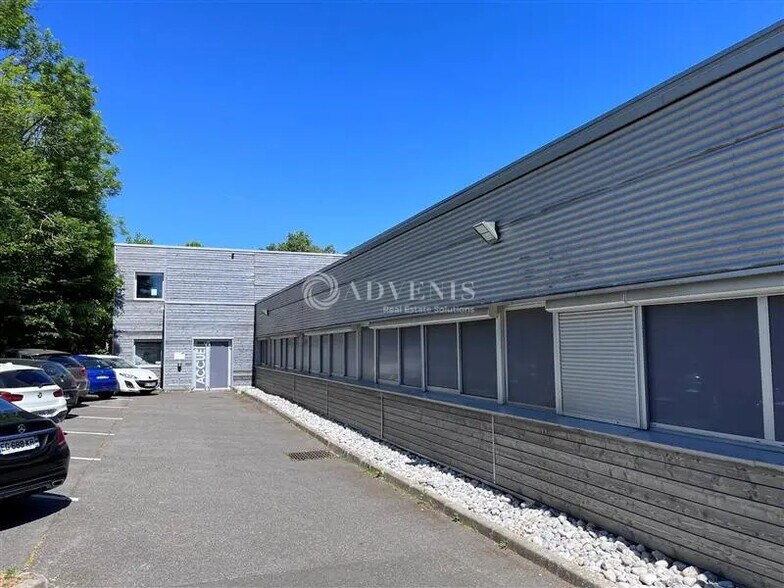 Industriel/Logistique dans Trappes à louer - Photo de l’immeuble – Image 3 sur 3
