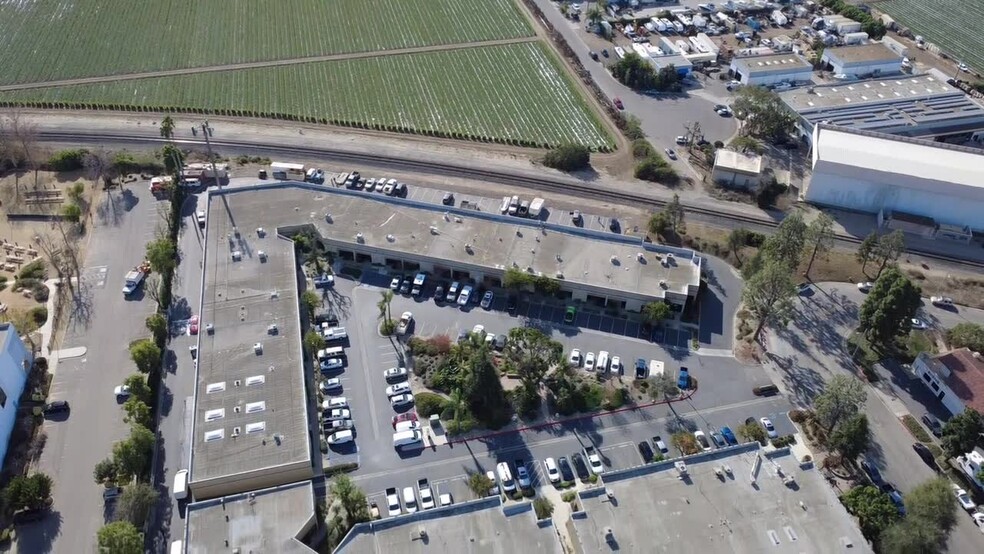 2646 Palma Dr, Ventura, CA à louer - Vidéo sur l’annonce professionnelle – Image 2 sur 15