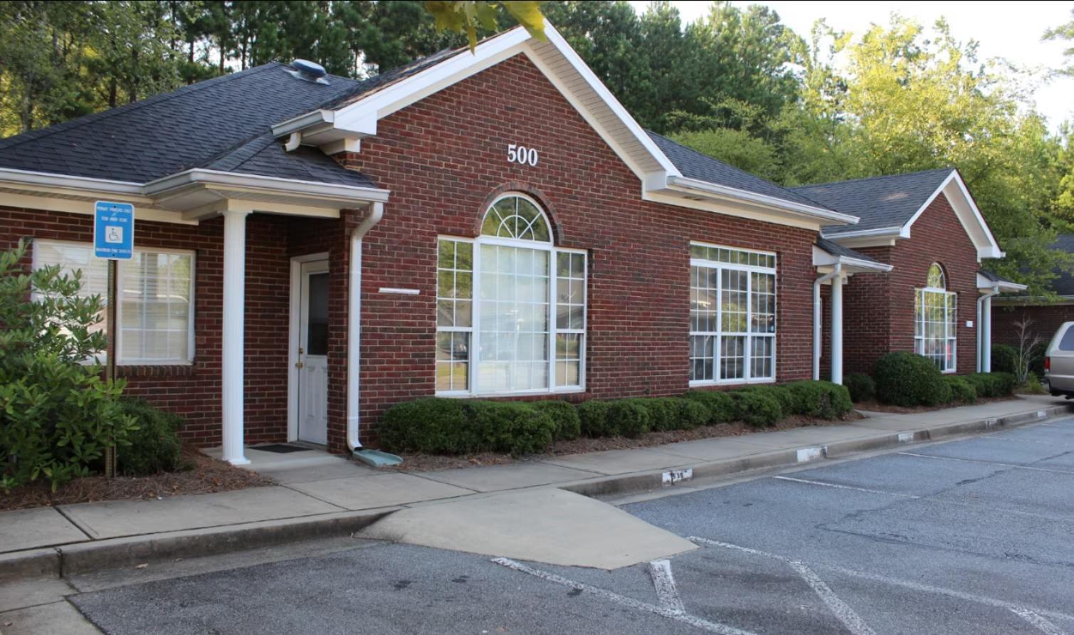 3209 S Cherokee Ln, Woodstock, GA à louer Photo principale– Image 1 sur 15