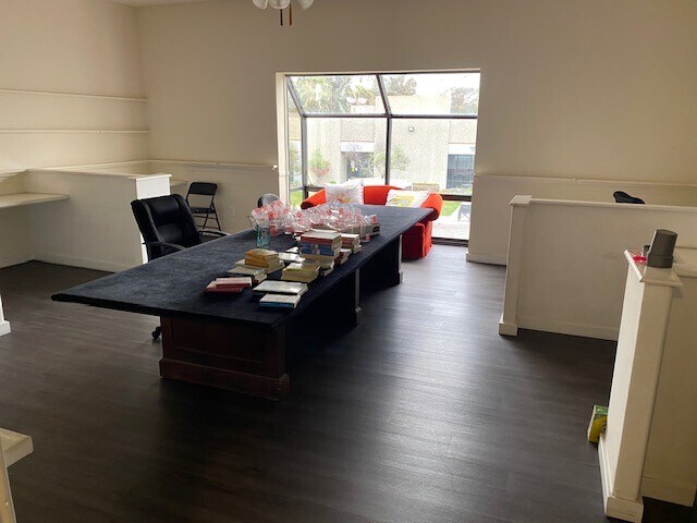 2293 Verus St, San Diego, CA à vendre - Photo de l’immeuble – Image 3 sur 17