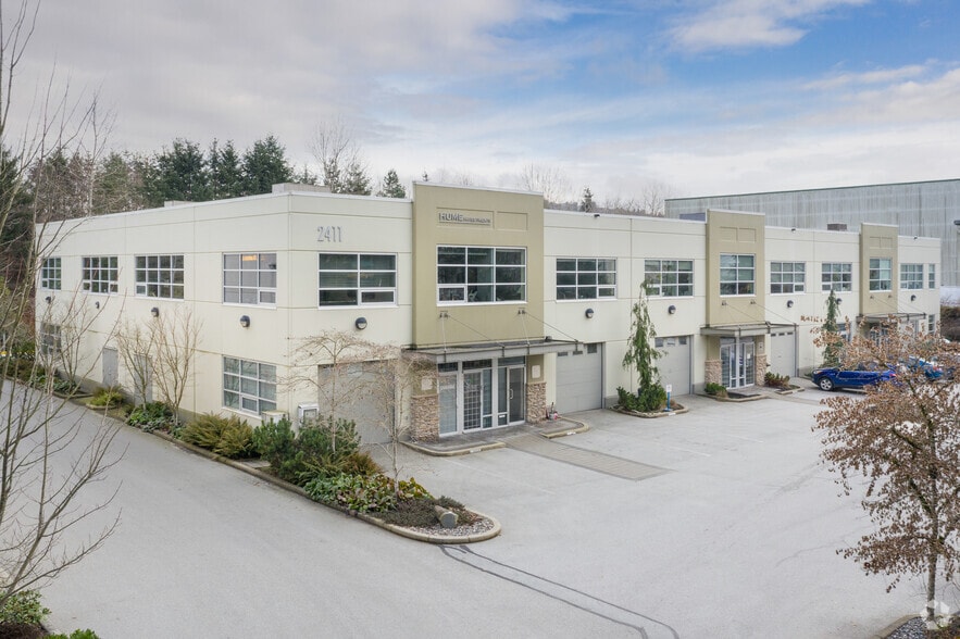 2411 Dollarton Hwy, North Vancouver District, BC à louer - Photo de l’immeuble – Image 3 sur 6