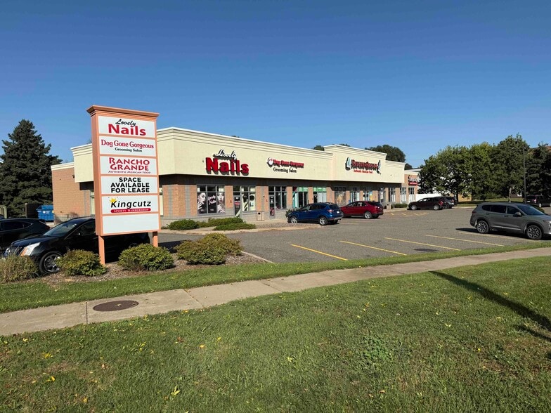 609-621 Locust St, Monticello, MN à louer - Photo principale – Image 1 sur 3