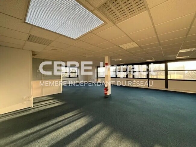 Plus de détails pour Bureau à vendre