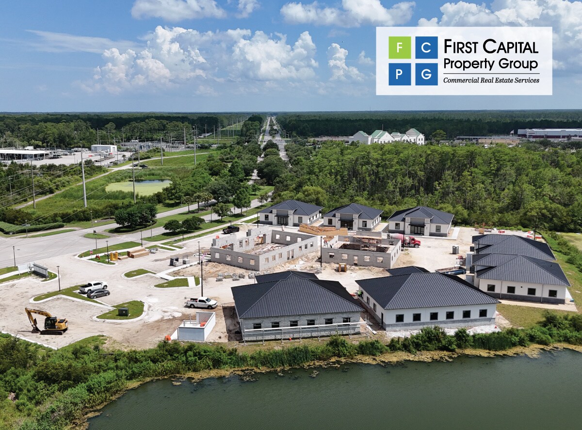 Town Center Boulevard, Palm Coast, FL à vendre Photo de l’immeuble– Image 1 sur 11