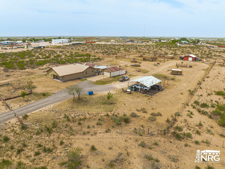 5001 S Stockton Ave, Monahans, TX à vendre - Photo de l’immeuble – Image 3 sur 12