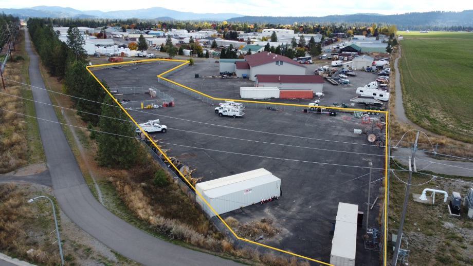 3946 W Industrial Loop, Coeur d'Alene, ID à louer - Photo de l’immeuble – Image 2 sur 7