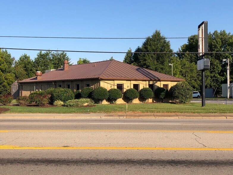 1259 Piney Forest Rd, Danville, VA à vendre - Photo de l’immeuble – Image 2 sur 4