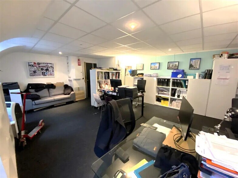 Bureau dans Paris à louer - Photo de l’immeuble – Image 3 sur 7