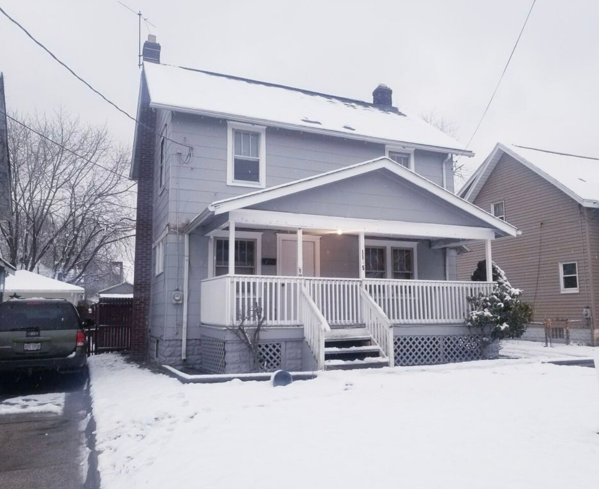 1145 Brown St, Akron, OH à vendre Photo principale– Image 1 sur 2