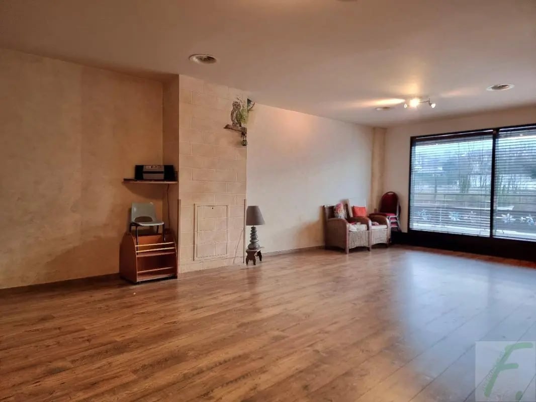 Bureau dans Grésy-sur-Aix à vendre Photo intérieure– Image 1 sur 11