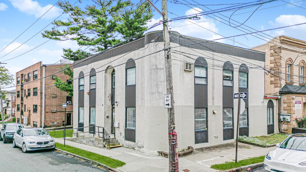 90 Hancock St, Staten Island, NY à vendre - Photo de l’immeuble – Image 2 sur 3