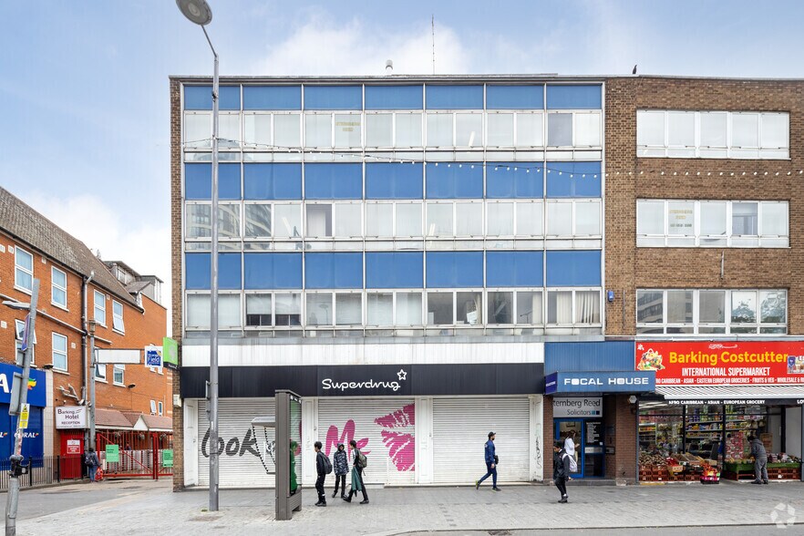 12-13 Station Parade, Barking à louer - Photo de l’immeuble – Image 2 sur 3
