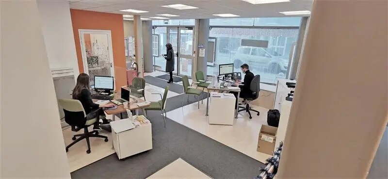 Bureau dans Saint-Brieuc à louer - Photo de l’immeuble – Image 2 sur 7