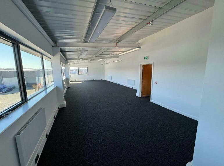 Faraday Way, Orpington à louer - Photo de l’immeuble – Image 3 sur 4