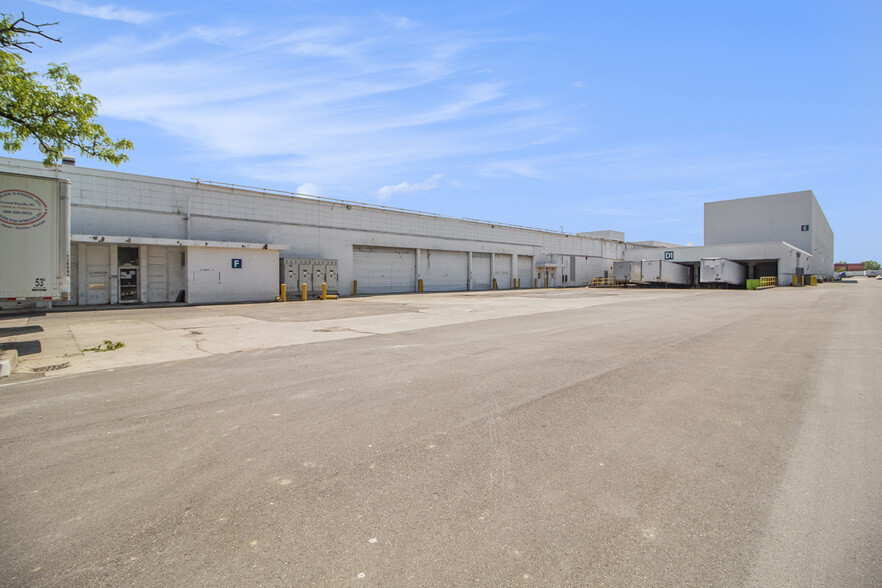 12601 Southfield Rd, Detroit, MI à louer - Photo de l’immeuble – Image 3 sur 22