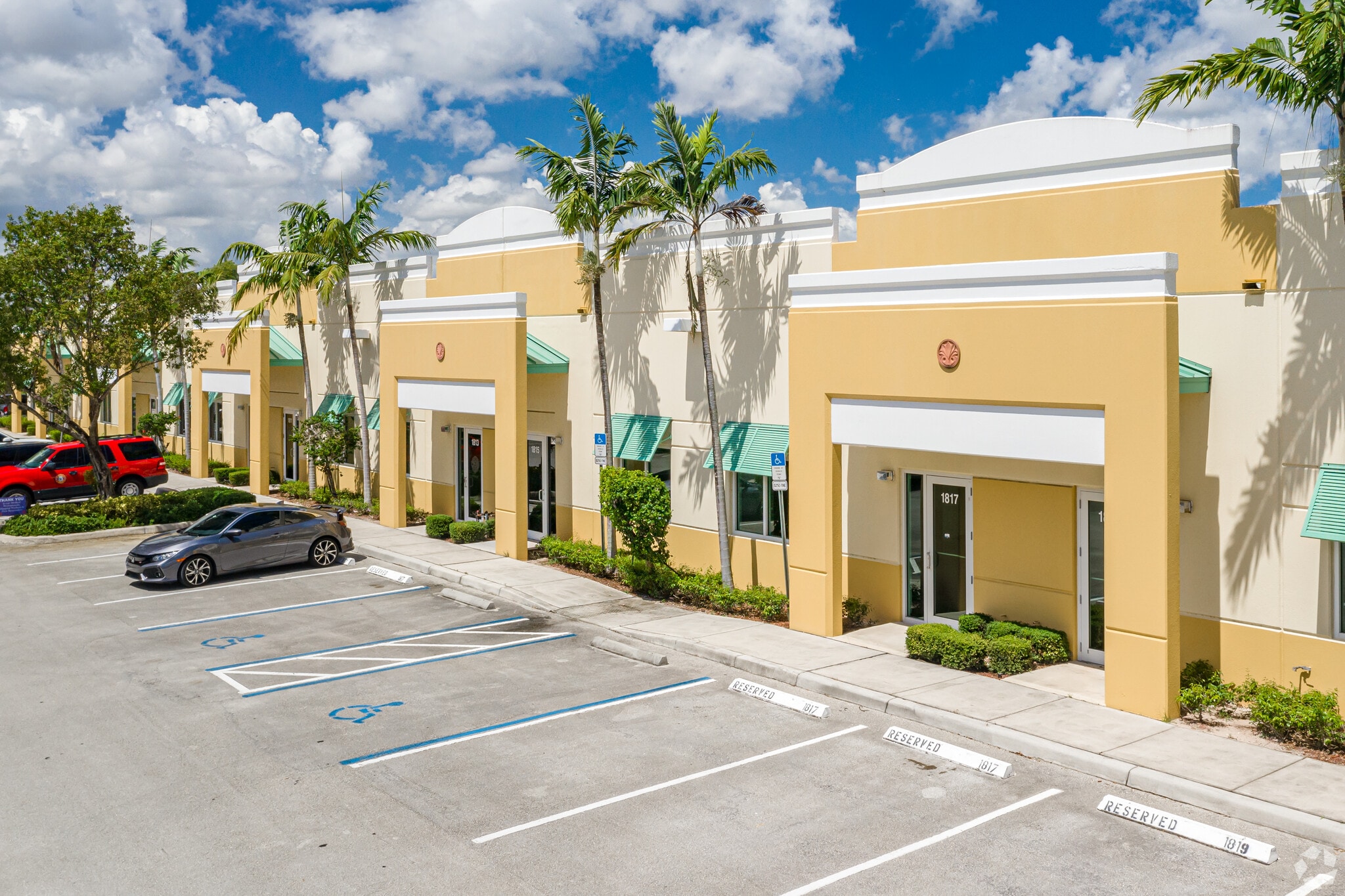 1801-1867 Banks Rd, Margate, FL à louer Photo intérieure– Image 1 sur 20