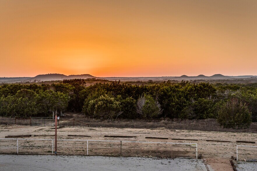3199 County 2730 Rd, Glen Rose, TX à vendre - Photo de l’immeuble – Image 3 sur 36