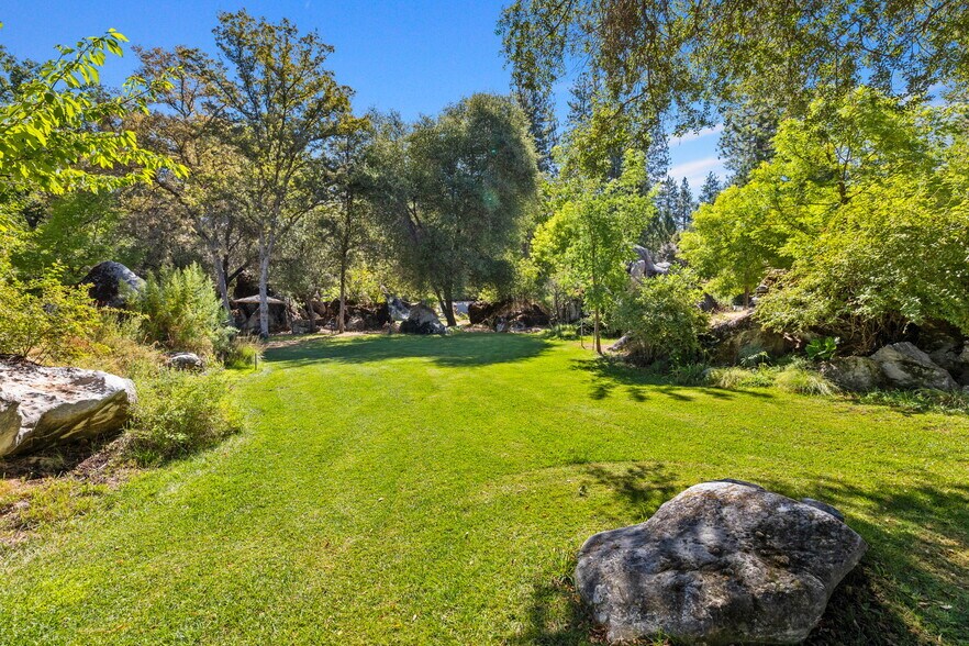 22389 Parrotts Ferry Rd, Sonora, CA à vendre - Photo de l’immeuble – Image 2 sur 35