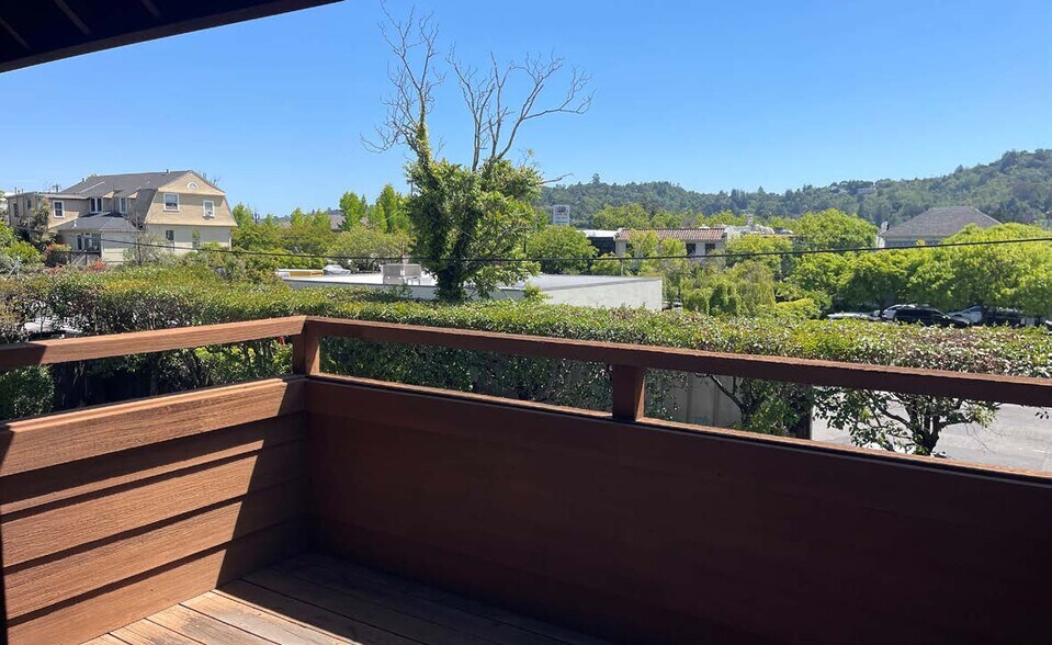 1543 5th Ave, San Rafael, CA à louer - Photo de l’immeuble – Image 3 sur 5
