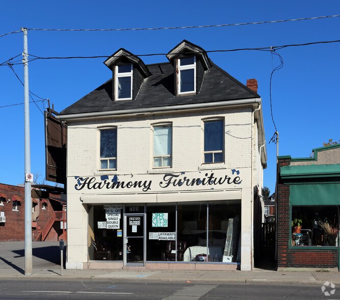 745 Barton St E, Hamilton, ON à vendre - Photo de l’immeuble – Image 2 sur 14